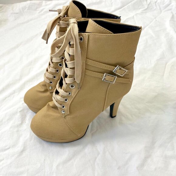 NEW Tan Cream High Heel Buckle Ren Fair Witchy Wench Platform Lace Up Boots 7.5 - Picture 3 of 8